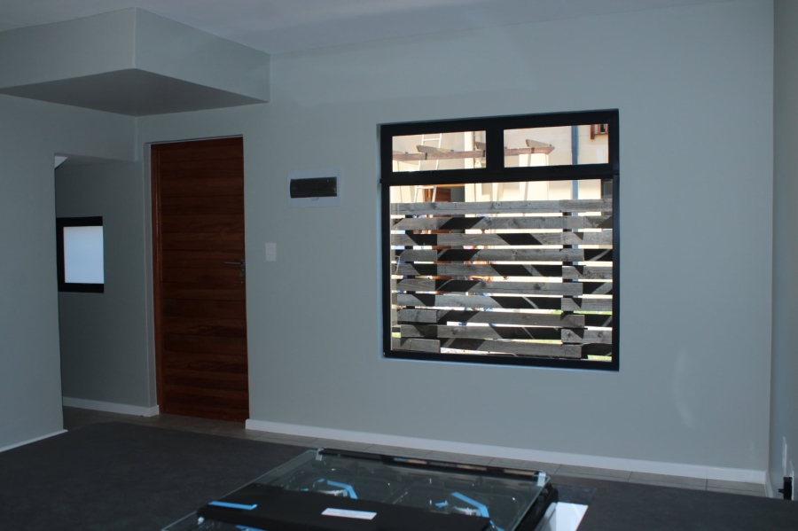 2 Bedroom Property for Sale in Kidds Beach Eastern Cape